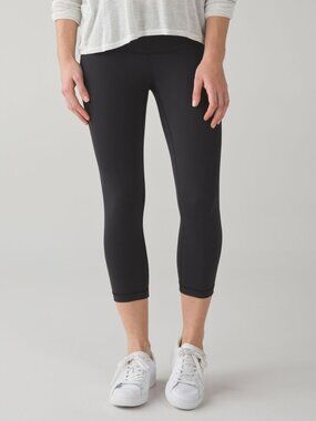 Lululemon Wunder Under Crop (Hi-Rise) Black Size 8 W6HCYS